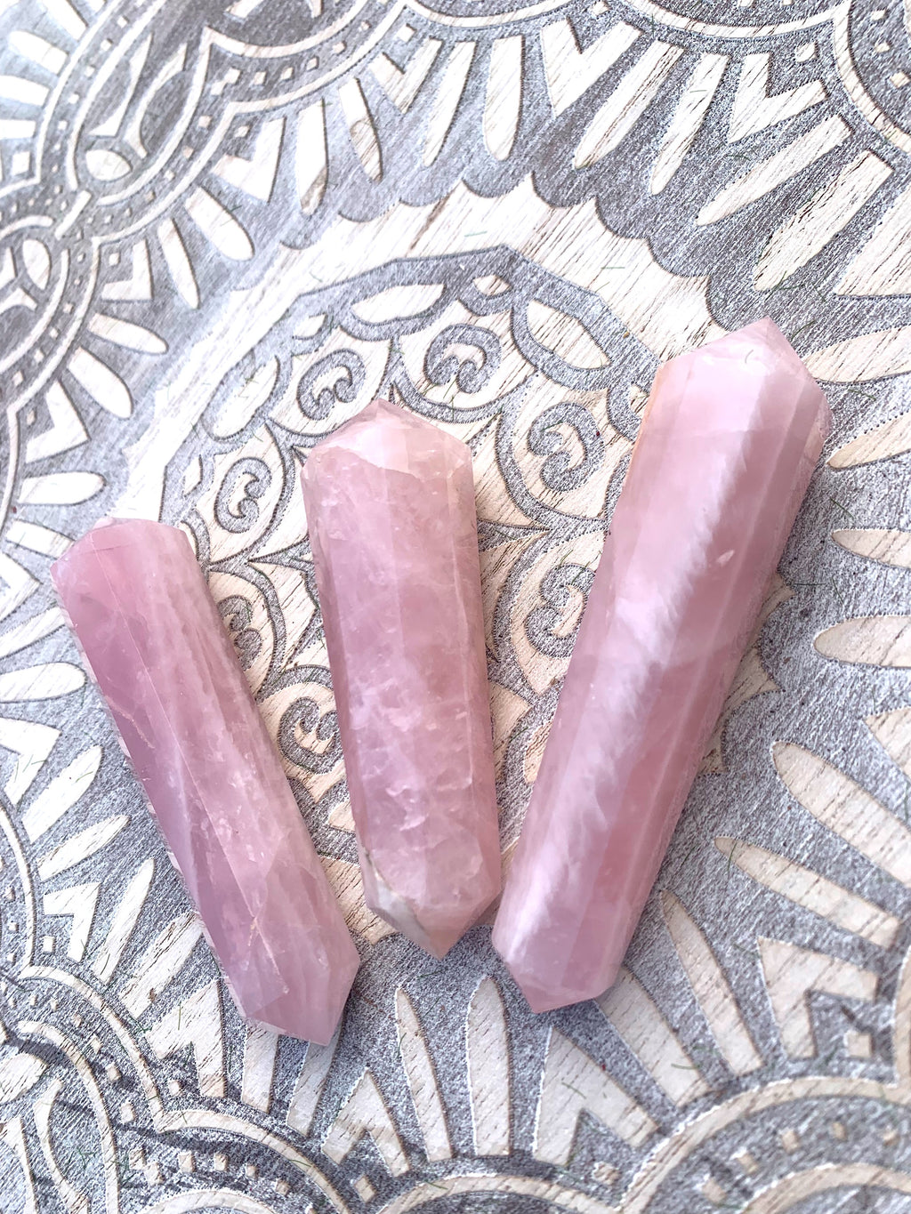 Rose Quartz Vogel image 1