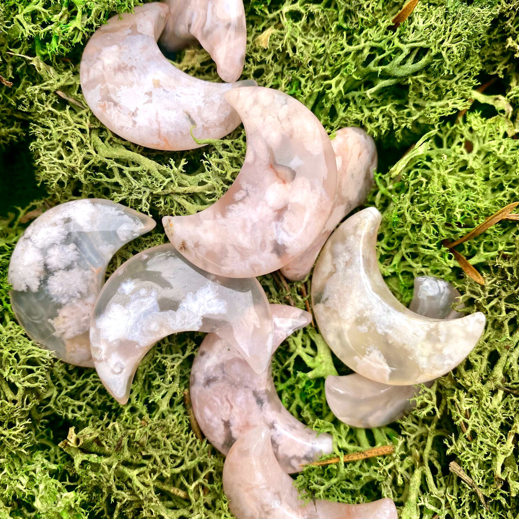 Flower Agate Moon Carving image 1