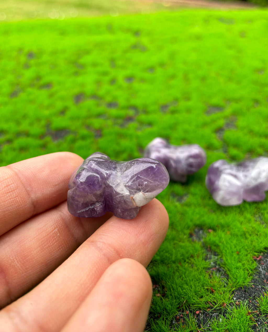 Amethyst Frog Carving image 2