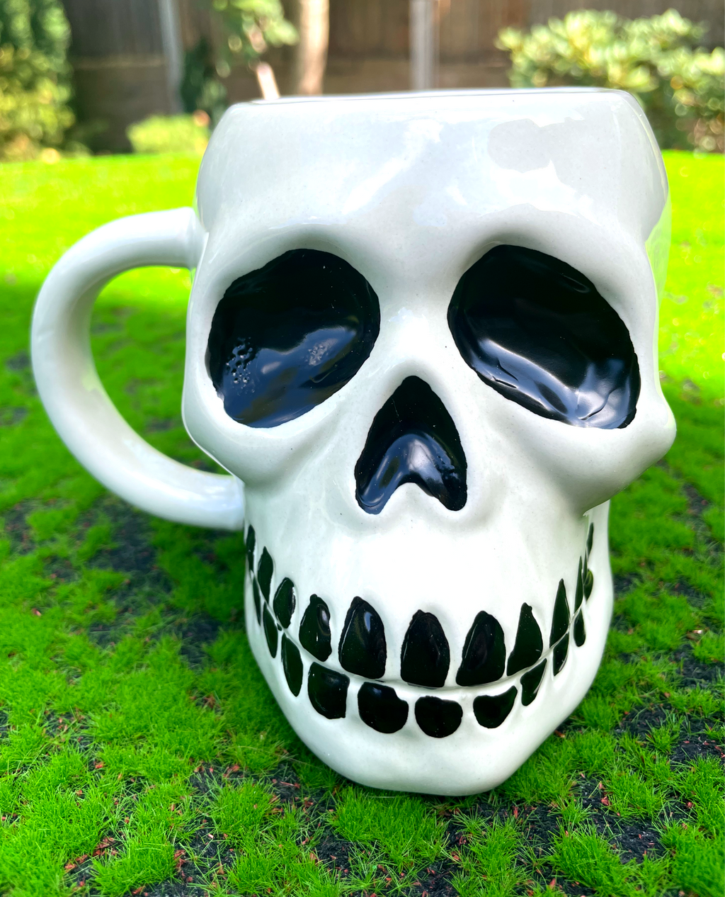 Skull Ceramic Mug image 0