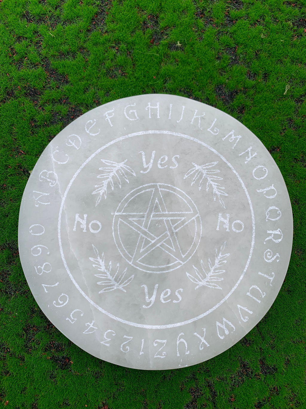 Selenite Pendulum Charging Plate (Large) image 0