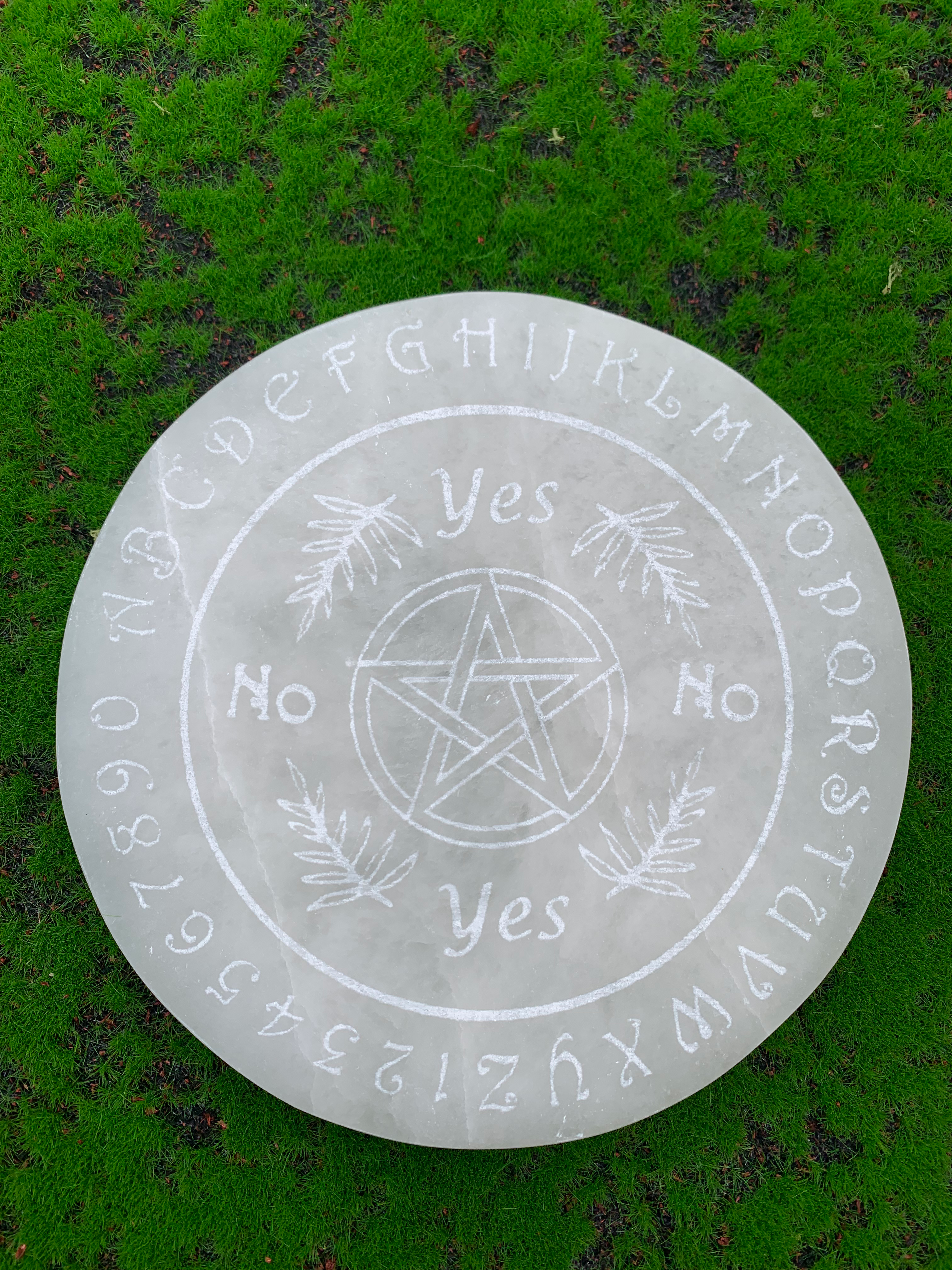 Selenite Pendulum Charging Plate (Large) image 0