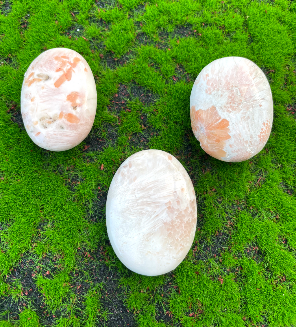 Pink Scolecite Palmstone image 0
