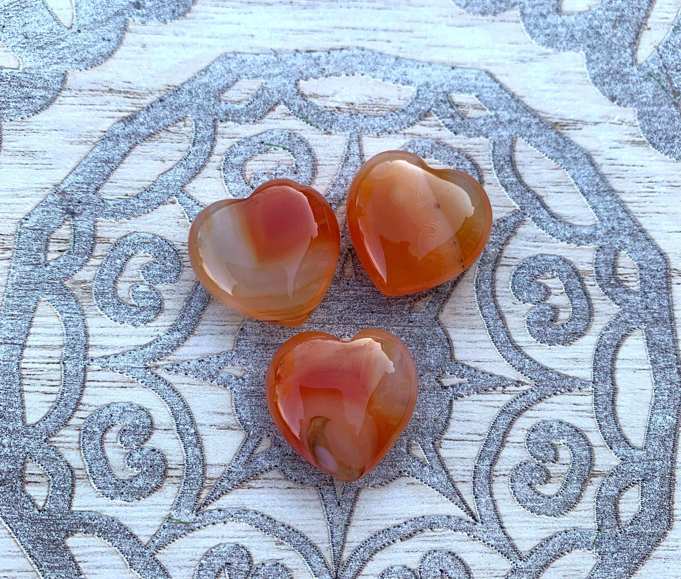 Carnelian Puff Heart Carving image 1