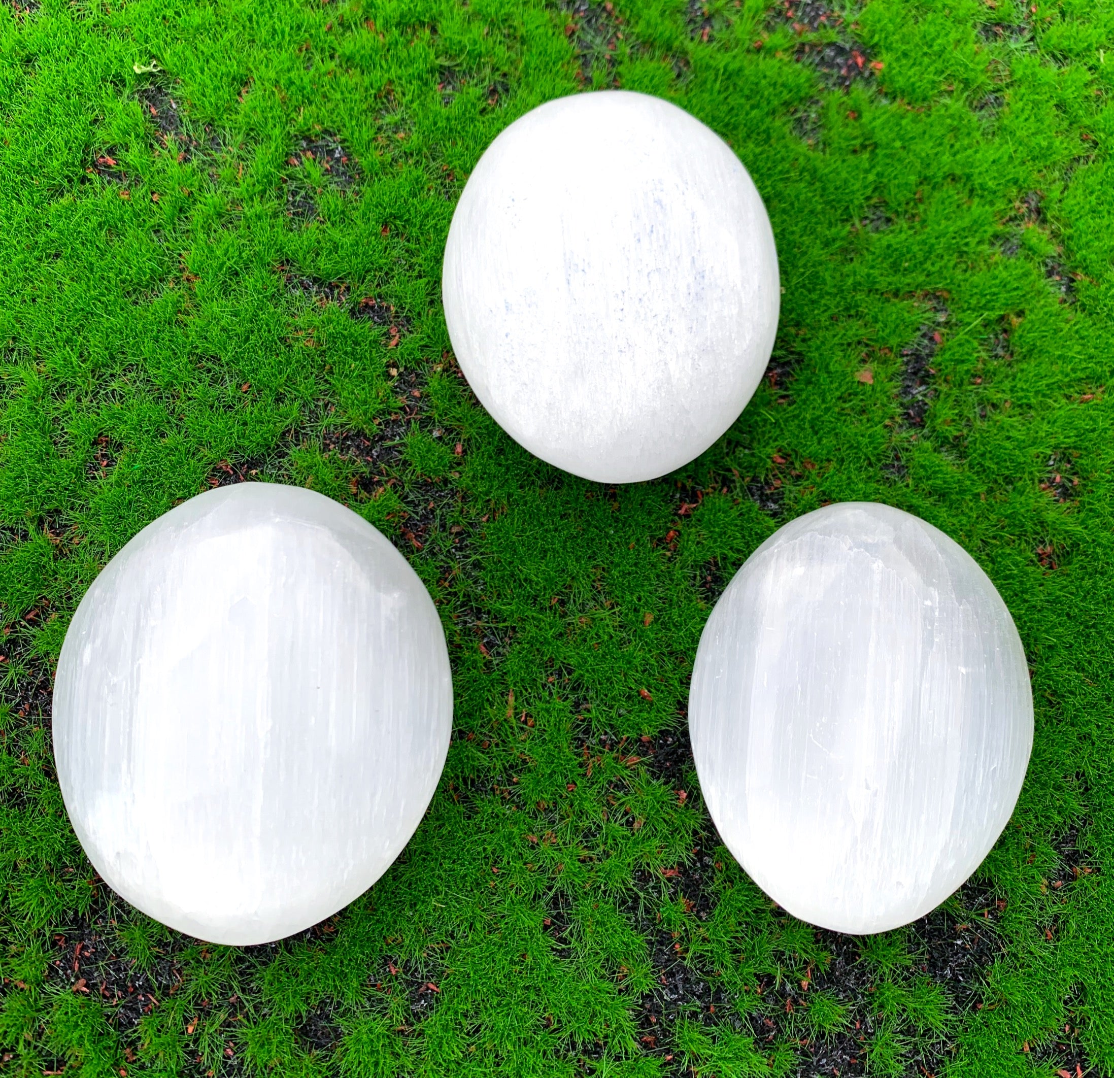 Selenite Palmstone image 1